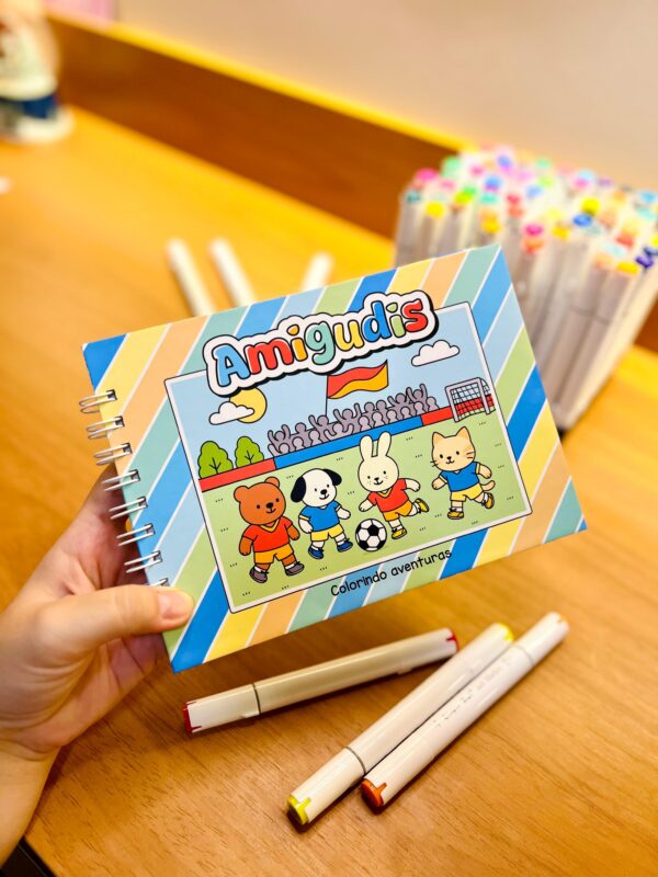 Livro de Colorir Amigudis Meninos - Imagem 13